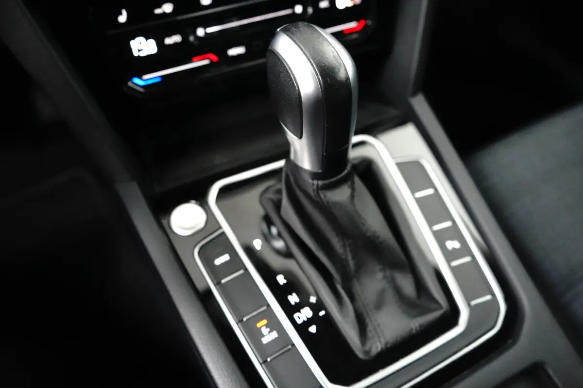 1.4 TSI PHEV GTE Business | Achteruitrijcamera | Trekhaak elektrisch uitklapbaar | Voorstoelen verwarmd