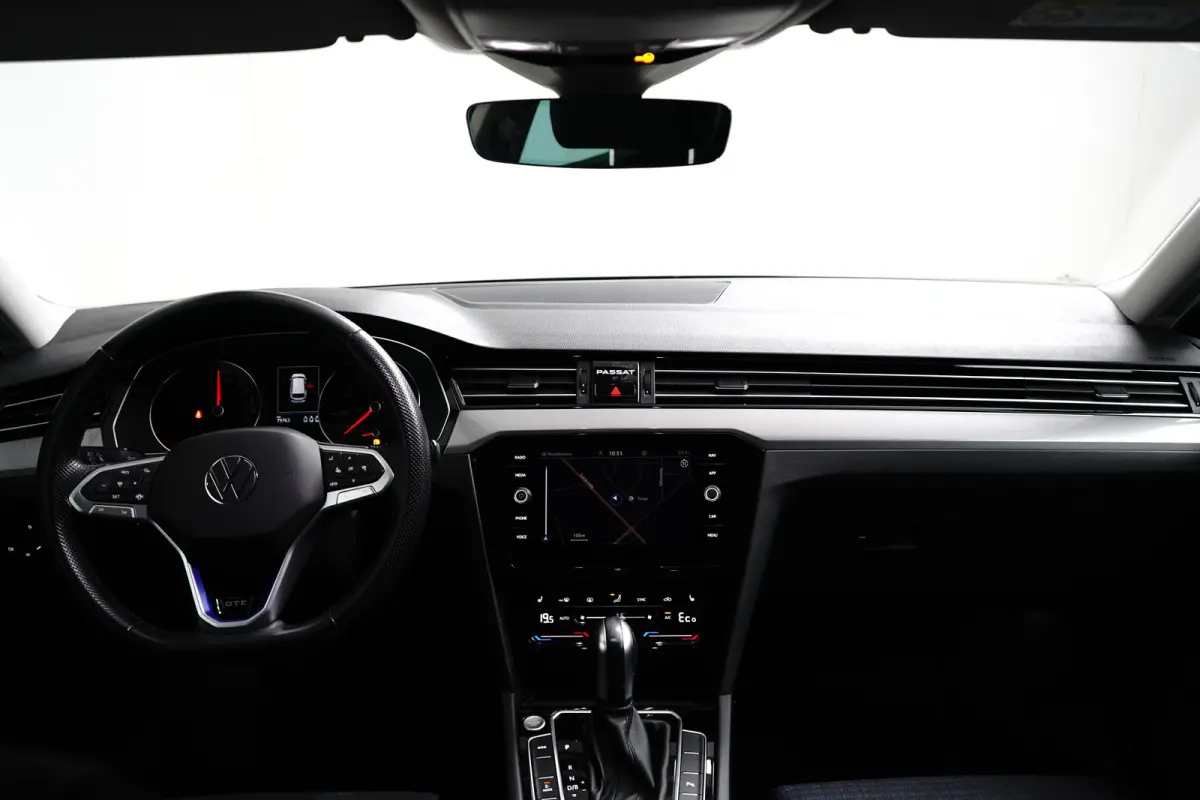 1.4 TSI PHEV GTE Business | Achteruitrijcamera | Trekhaak elektrisch uitklapbaar | Voorstoelen verwarmd
