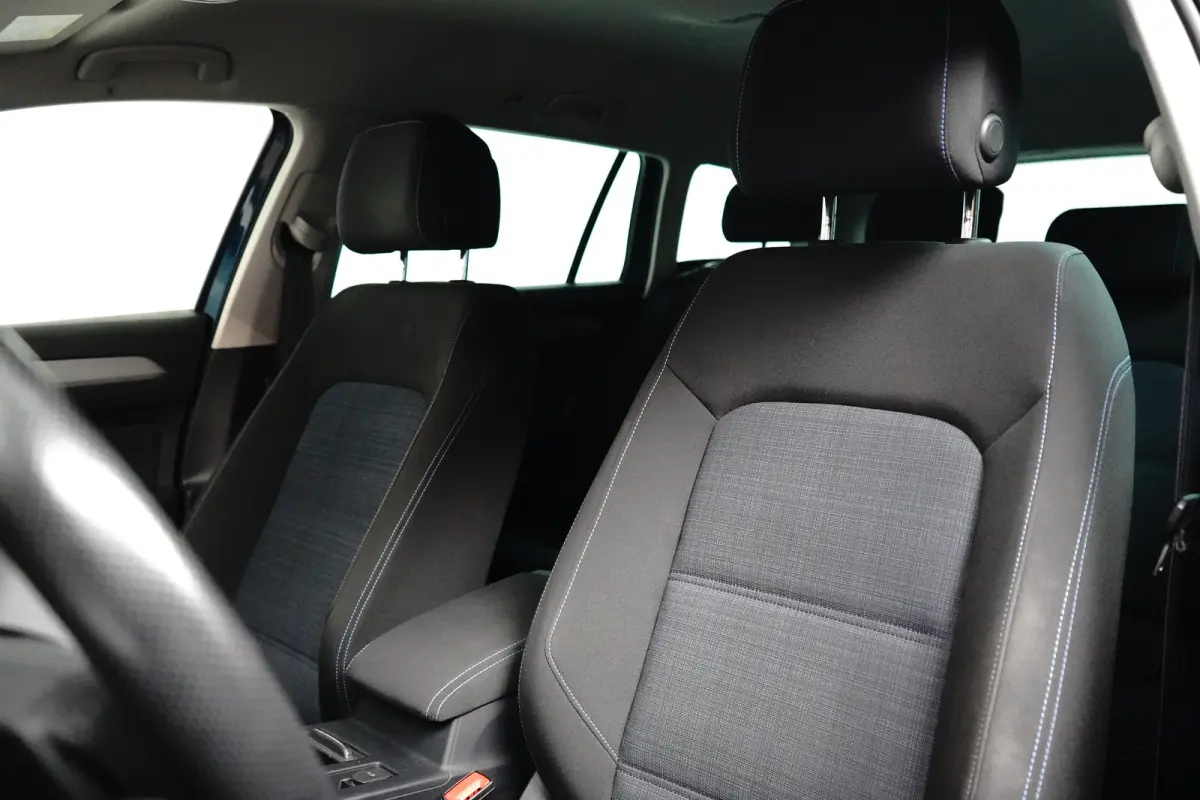 1.4 TSI PHEV GTE Business | Achteruitrijcamera | Trekhaak elektrisch uitklapbaar | Voorstoelen verwarmd