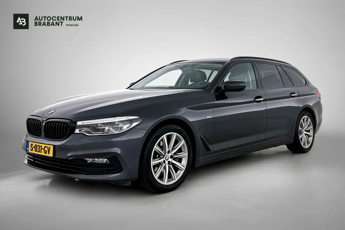 530i High Executive (Goed OndH, Navi, Stoel Ver + Koel, Camera, Head-up, Comfort Stoelen, Etc)