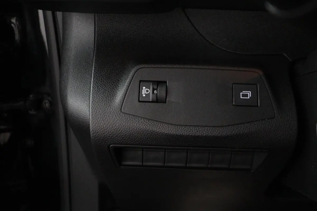 1.5 BlueHDi 100 S&S L1 | Trekhaak | Climate Control | Parkeercamera |