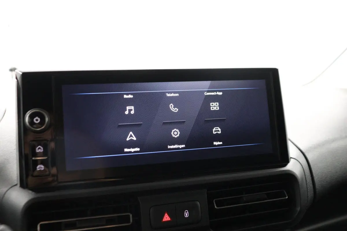1.5 BlueHDi 100 S&S L1 | Trekhaak | Climate Control | Parkeercamera |