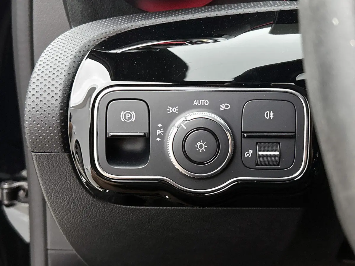 AMG 35 4MATIC Premium Plus | ACHTERUITRIJCAMERA | BURMESTER | STOELVERWARMING | SFEERVERLICHTING | MULTIBEAM LED |