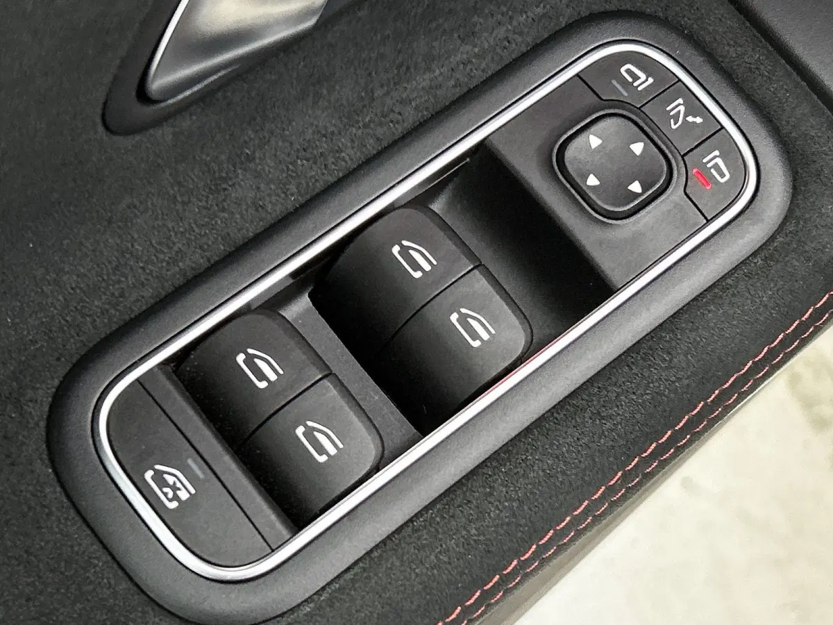 AMG 35 4MATIC Premium Plus | ACHTERUITRIJCAMERA | BURMESTER | STOELVERWARMING | SFEERVERLICHTING | MULTIBEAM LED |