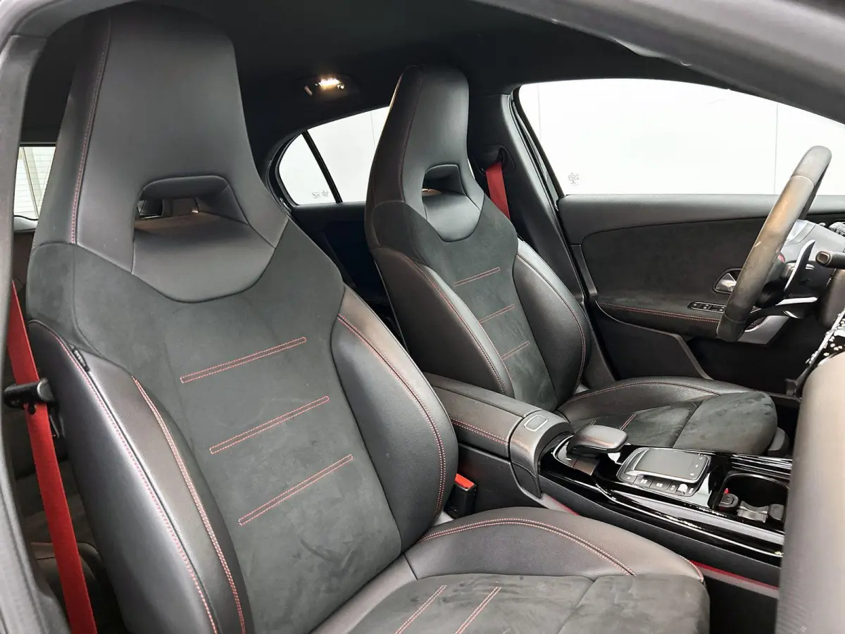 AMG 35 4MATIC Premium Plus | ACHTERUITRIJCAMERA | BURMESTER | STOELVERWARMING | SFEERVERLICHTING | MULTIBEAM LED |