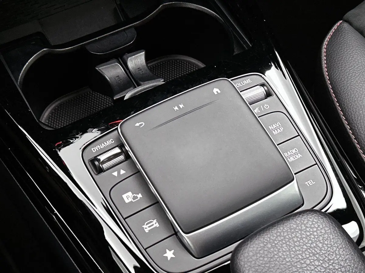 AMG 35 4MATIC Premium Plus | ACHTERUITRIJCAMERA | BURMESTER | STOELVERWARMING | SFEERVERLICHTING | MULTIBEAM LED |