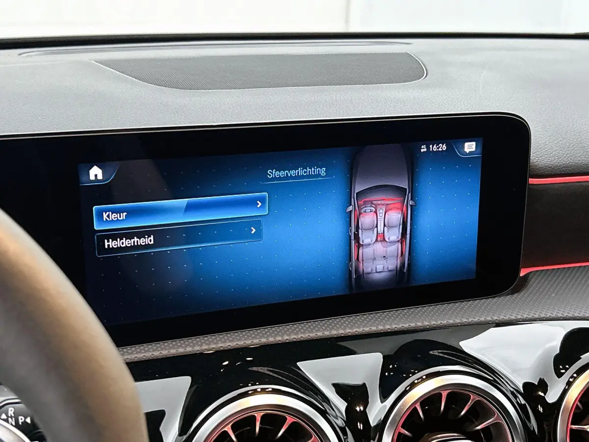 AMG 35 4MATIC Premium Plus | ACHTERUITRIJCAMERA | BURMESTER | STOELVERWARMING | SFEERVERLICHTING | MULTIBEAM LED |