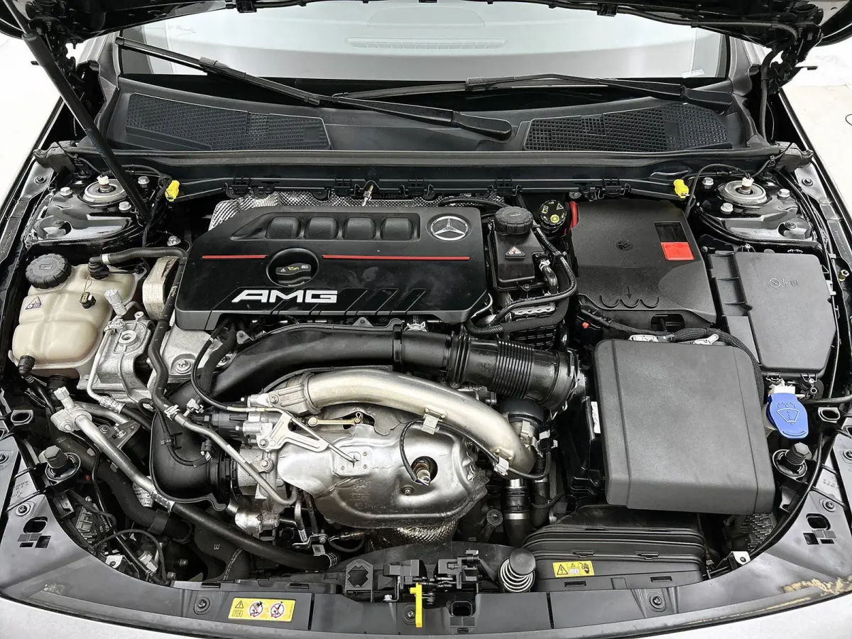 AMG 35 4MATIC Premium Plus | ACHTERUITRIJCAMERA | BURMESTER | STOELVERWARMING | SFEERVERLICHTING | MULTIBEAM LED |