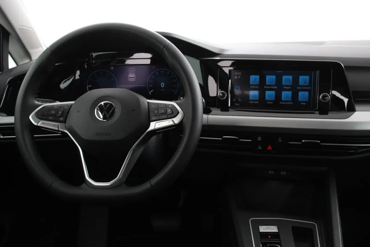 1.0 TSI 110pk Automaat Life Navigatie Climate Control Navigatie Camera Digitale Cockpit Parkeer sensoren  V+A DAB Cruise Control Lichtmetalen Velgen