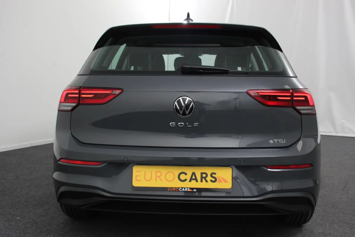 1.0 TSI 110pk Automaat Life Navigatie Climate Control Navigatie Camera Digitale Cockpit Parkeer sensoren  V+A DAB Cruise Control Lichtmetalen Velgen