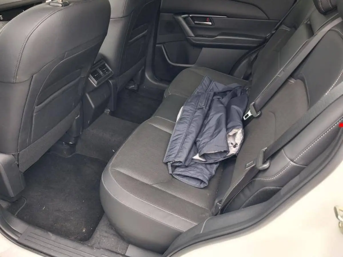 2.5 E-SKYACTIV G 141 M HYBRID CENTRE-LINE AUT. Stuur- en Stoelverwarming | Keyless | Trekhaak