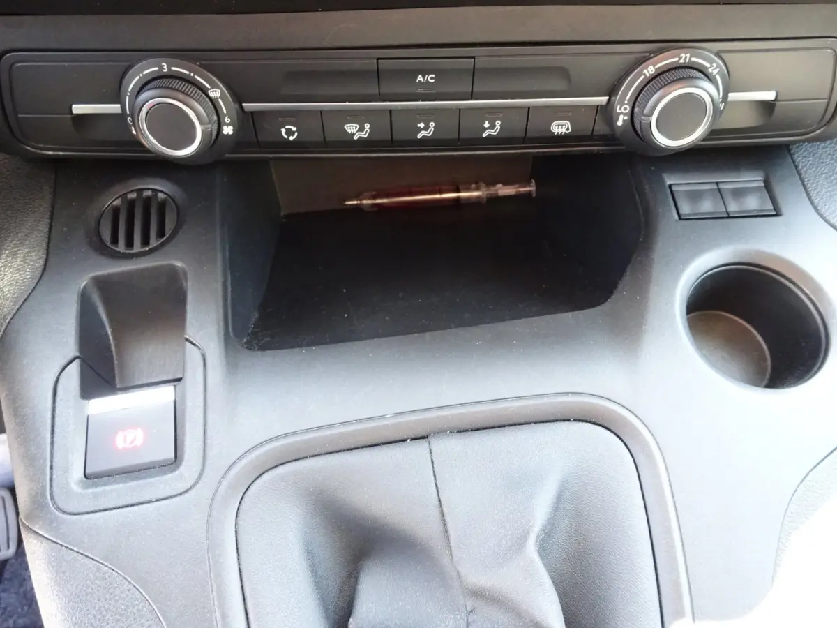 1.2 PureTech Pro BENZINE AIRCO NAVI CRUISE CONTROL PDC SCHUIFDEUR