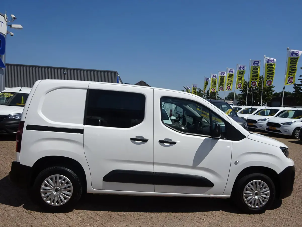 1.2 PureTech Pro BENZINE AIRCO NAVI CRUISE CONTROL PDC SCHUIFDEUR