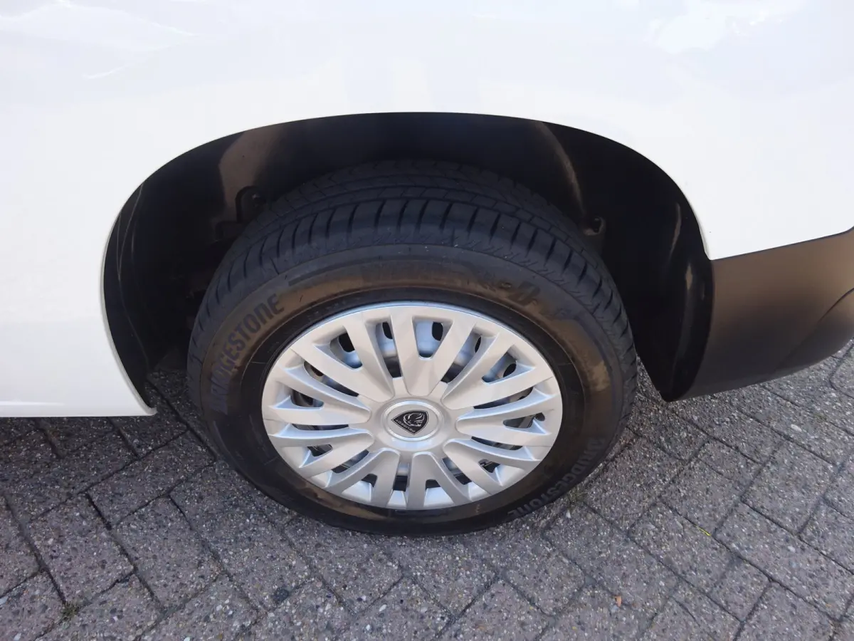 1.2 PureTech Pro BENZINE AIRCO NAVI CRUISE CONTROL PDC SCHUIFDEUR