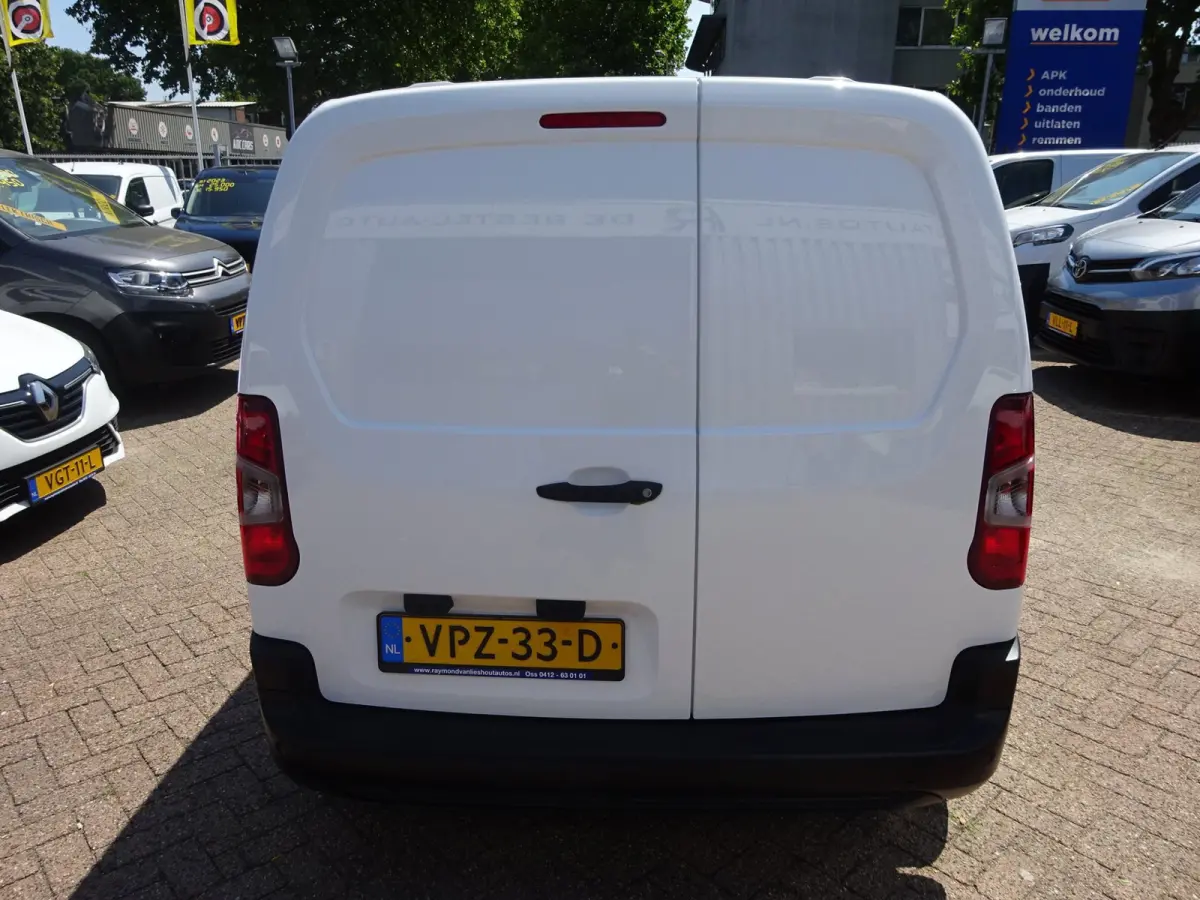 1.2 PureTech Pro BENZINE AIRCO NAVI CRUISE CONTROL PDC SCHUIFDEUR