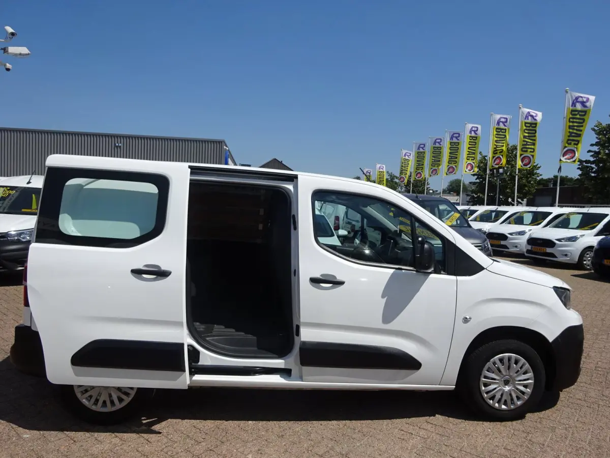 1.2 PureTech Pro BENZINE AIRCO NAVI CRUISE CONTROL PDC SCHUIFDEUR