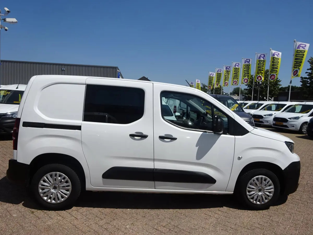 1.2 PureTech Pro BENZINE AIRCO NAVI CRUISE CONTROL PDC SCHUIFDEUR