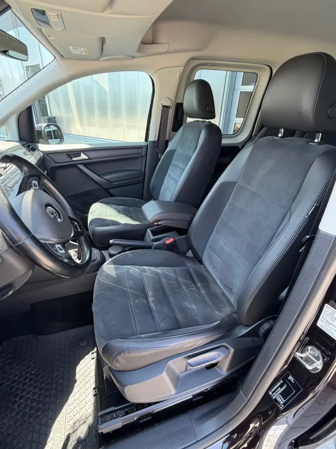 1.4 TSI Highline / xenon / leder/ nav/