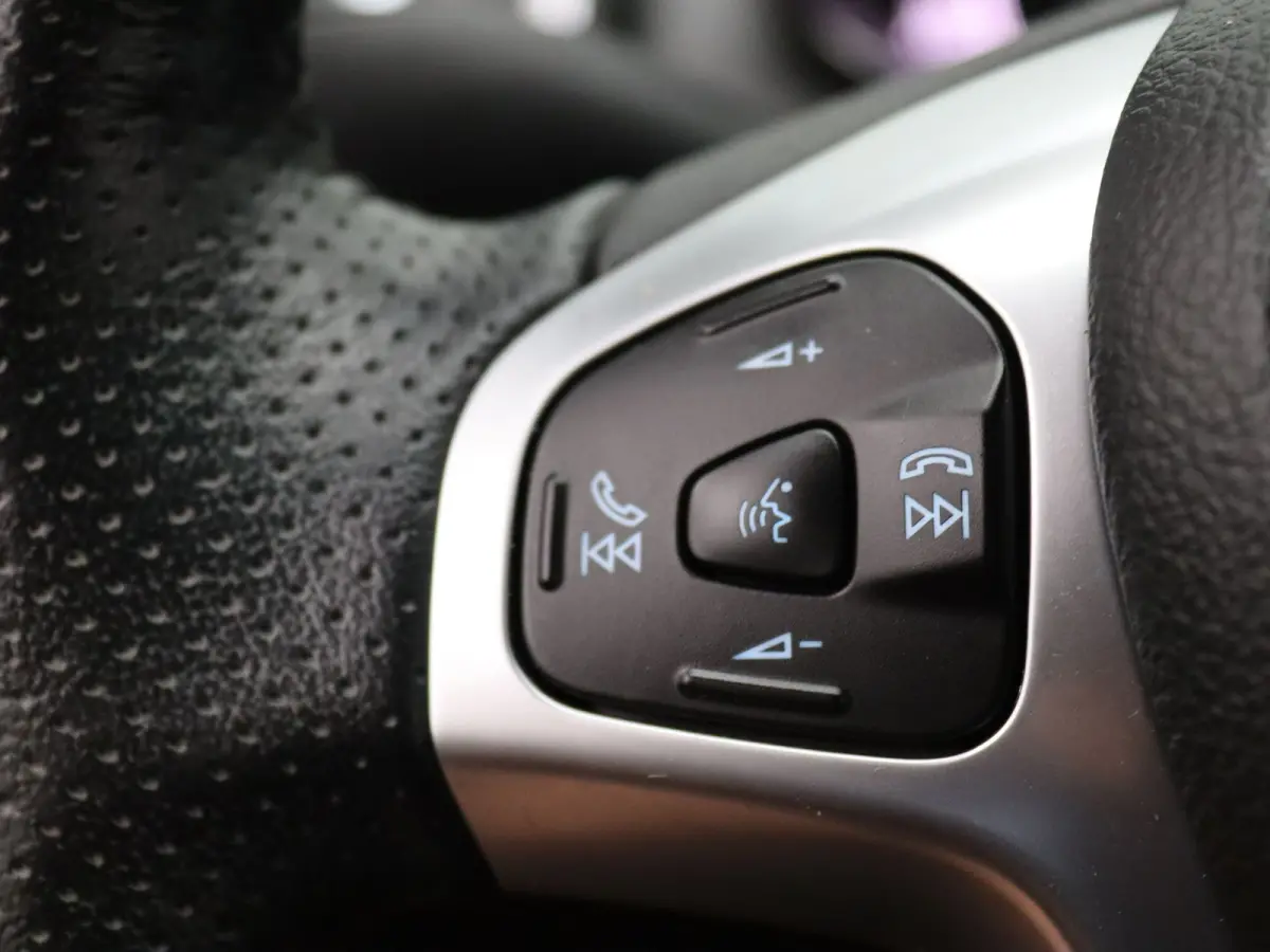 125pk EcoBoost ST Line Climate | Navi