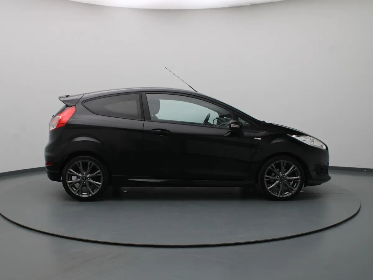 125pk EcoBoost ST Line Climate | Navi