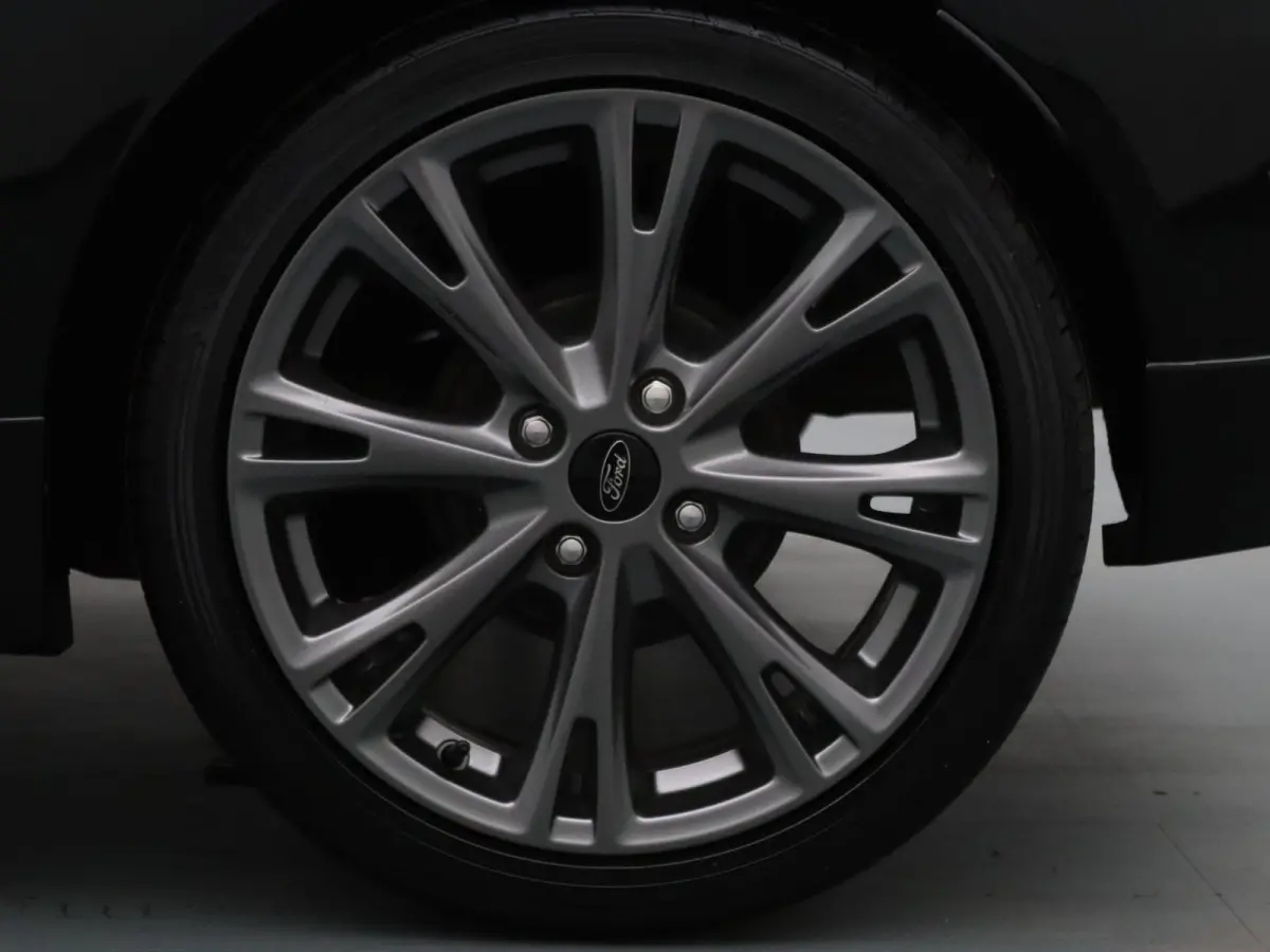 125pk EcoBoost ST Line Climate | Navi