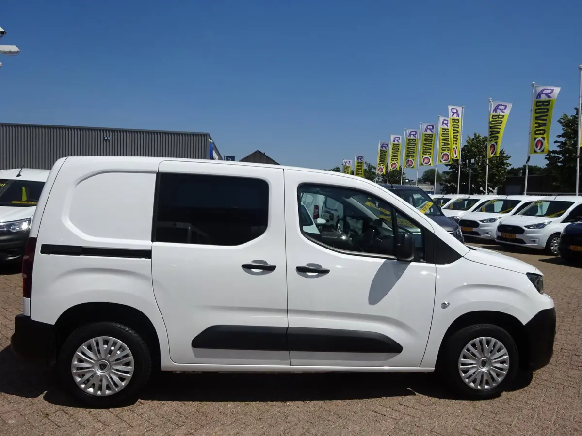 1.2 PureTech Pro BENZINE AIRCO NAVI CRUISE CONTROL PDC SCHUIFDEUR