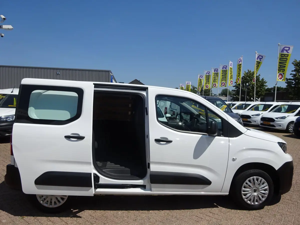 1.2 PureTech Pro BENZINE AIRCO NAVI CRUISE CONTROL PDC SCHUIFDEUR