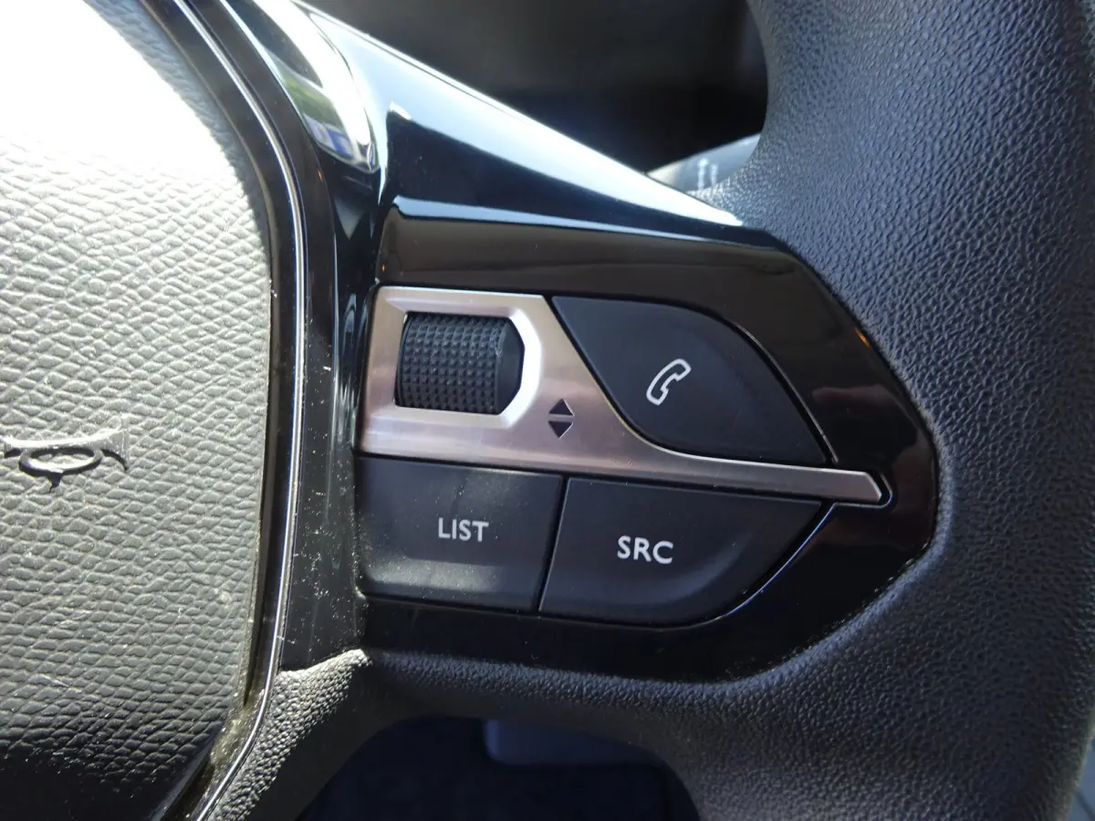 1.2 PureTech Pro BENZINE AIRCO NAVI CRUISE CONTROL PDC SCHUIFDEUR