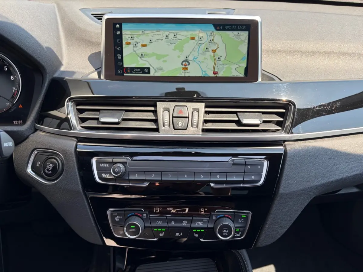 sDrive20i Aut. Sport Line Pano LED HUD Navi+ Cruise PDC 18inch
