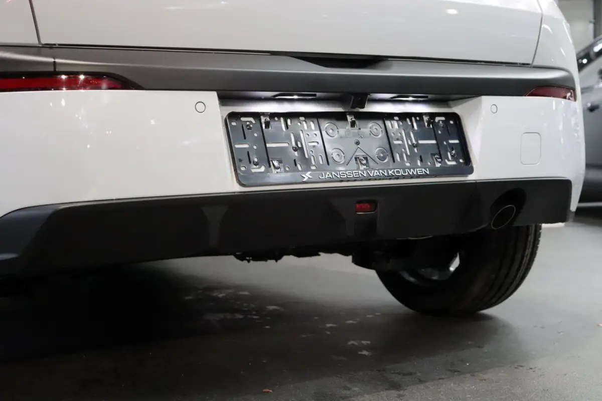 1.2 Turbo Hybrid HF Line 110pk Voorraad Voordeel  / 2+6 Jaar garantie
