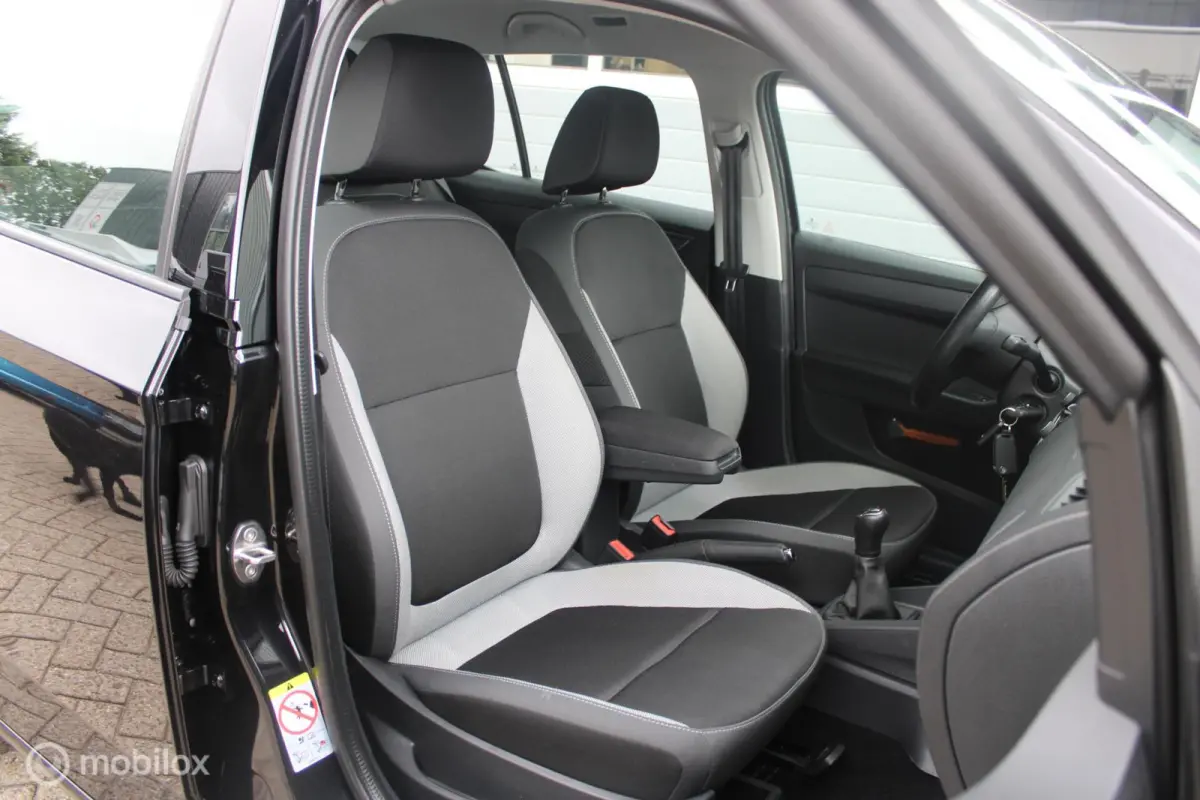 1.0 TSI Ambition 1e Eigenaar NL Auto | Airco | Cruise | Navigatie | Parkeersensoren.