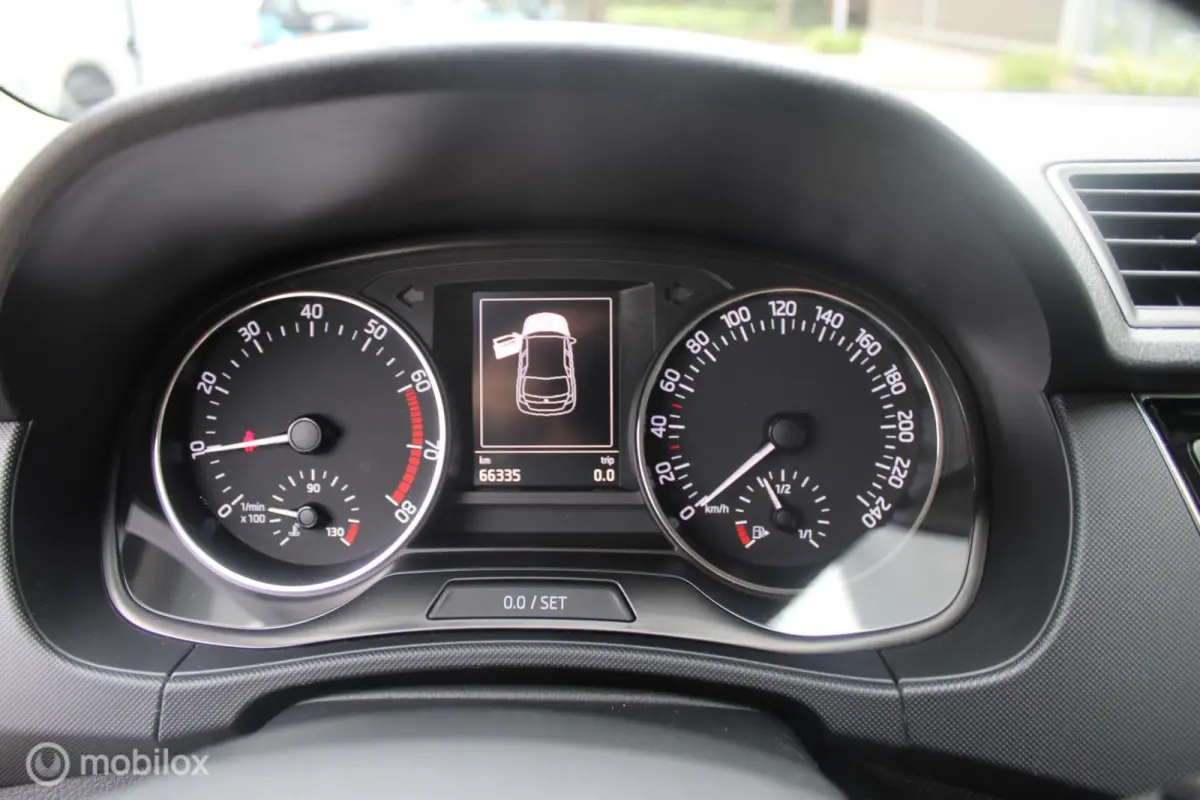 1.0 TSI Ambition 1e Eigenaar NL Auto | Airco | Cruise | Navigatie | Parkeersensoren.