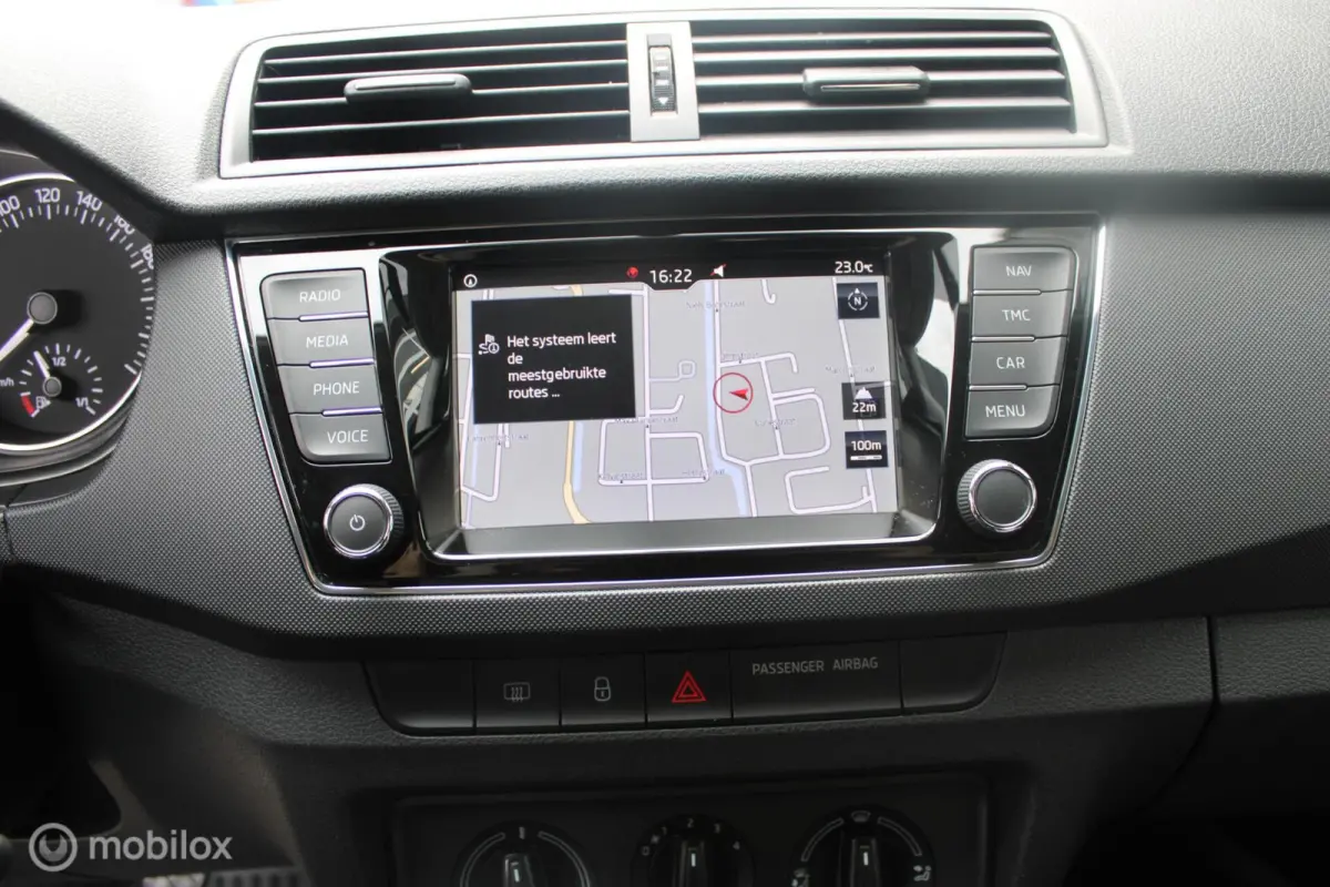 1.0 TSI Ambition 1e Eigenaar NL Auto | Airco | Cruise | Navigatie | Parkeersensoren.