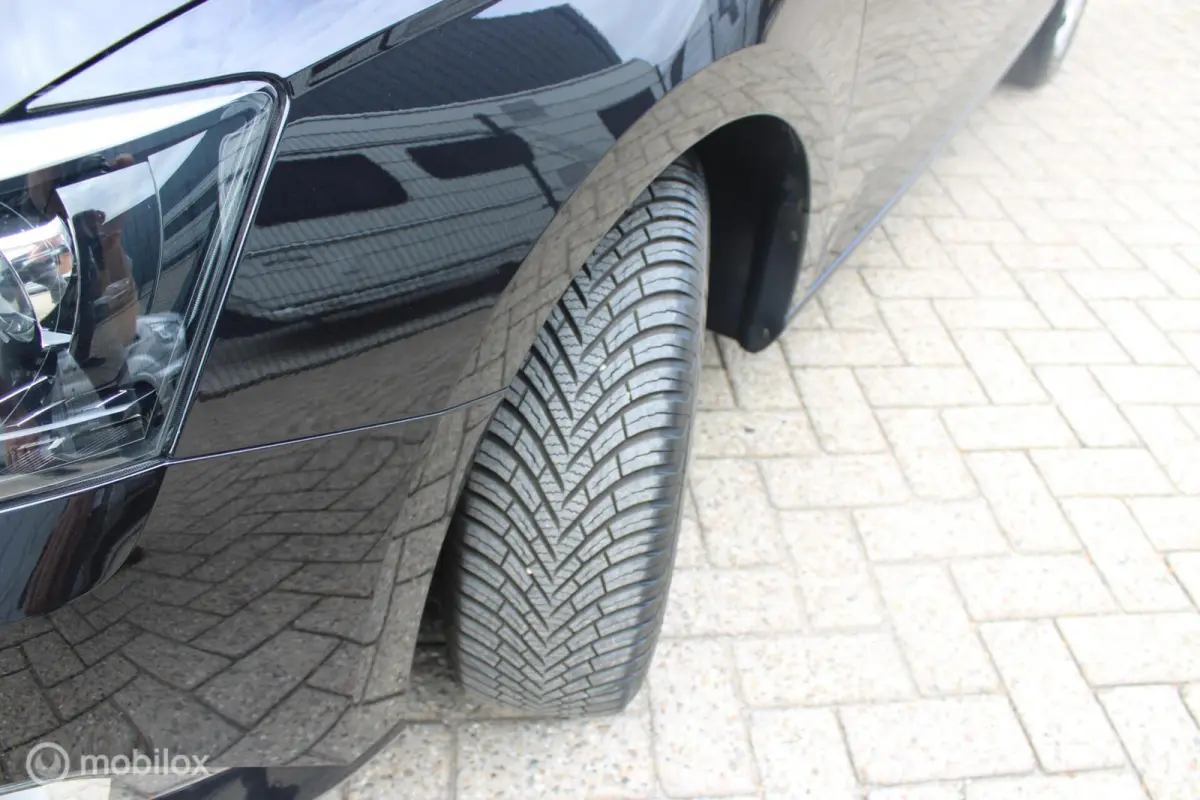 1.0 TSI Ambition 1e Eigenaar NL Auto | Airco | Cruise | Navigatie | Parkeersensoren.