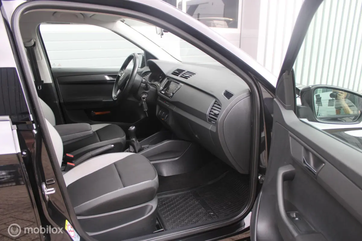 1.0 TSI Ambition 1e Eigenaar NL Auto | Airco | Cruise | Navigatie | Parkeersensoren.