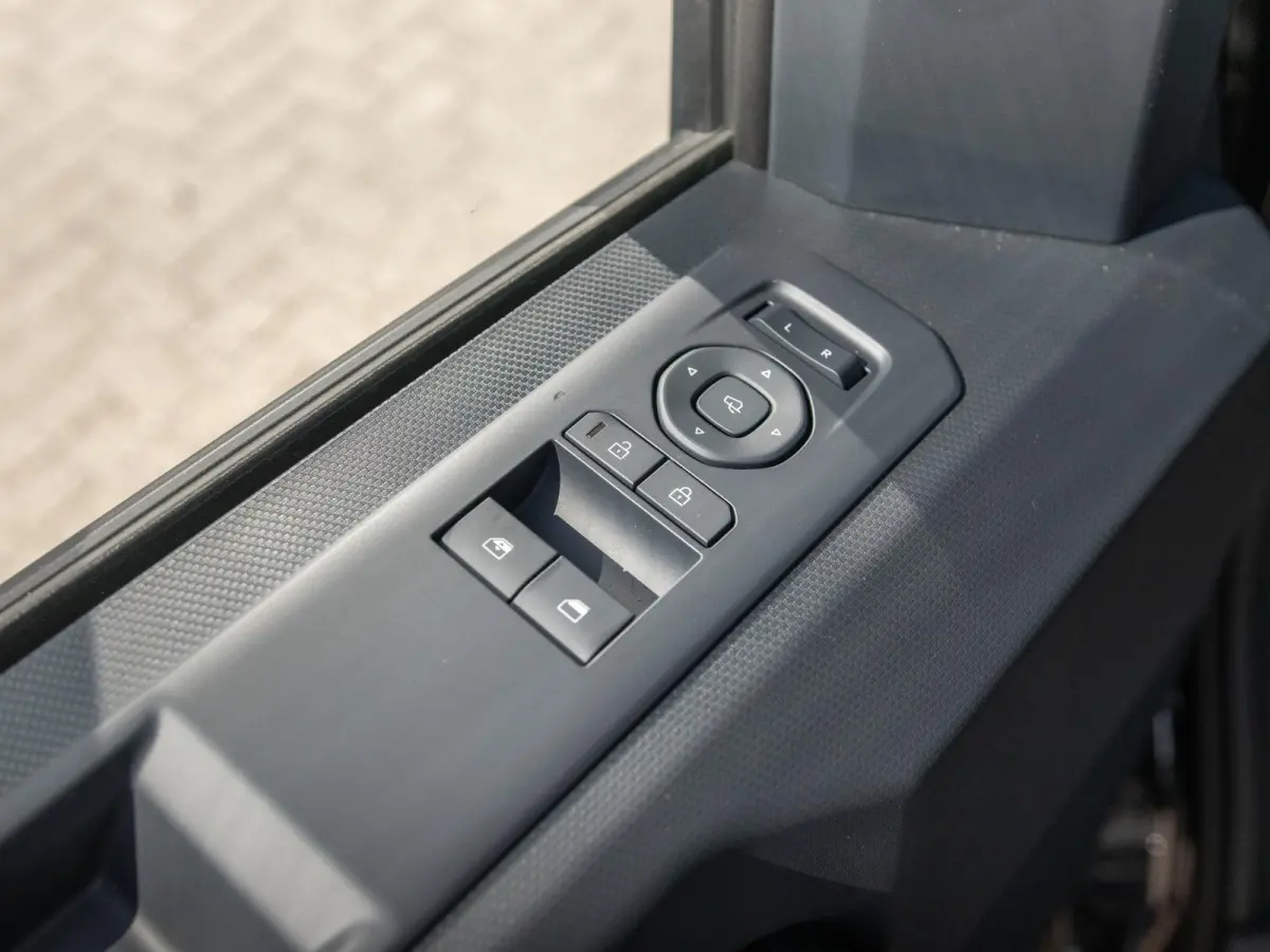 Elite 71.2 kWh | Actieprijs* | 5 zits | Direct leverbaar | Clima. | Adapt. Cruise. | Navi. | Stoel&Stuur Verwarming | Dodehoekcamera | Parkeersensoren