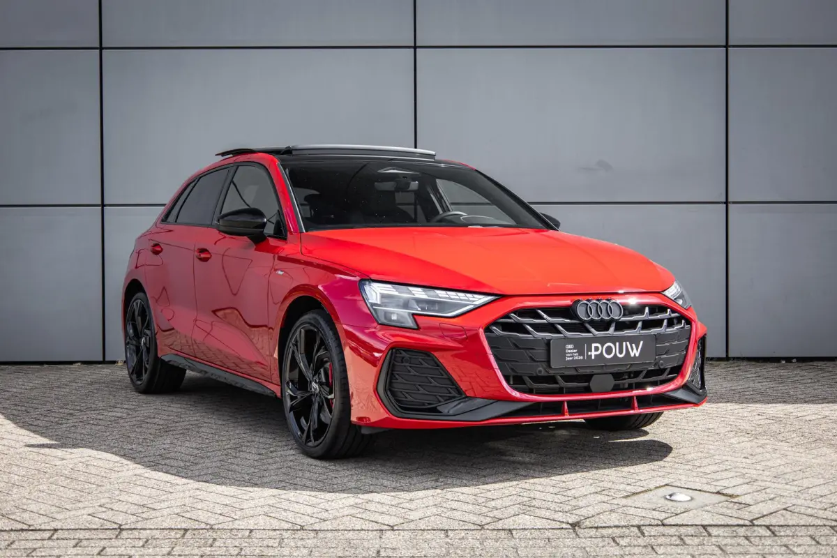 45 TFSIe 272pk S edition Competition | 19" LMV | Panoramadak | Sonos | Alcantara Stoel | Rode Stiksel