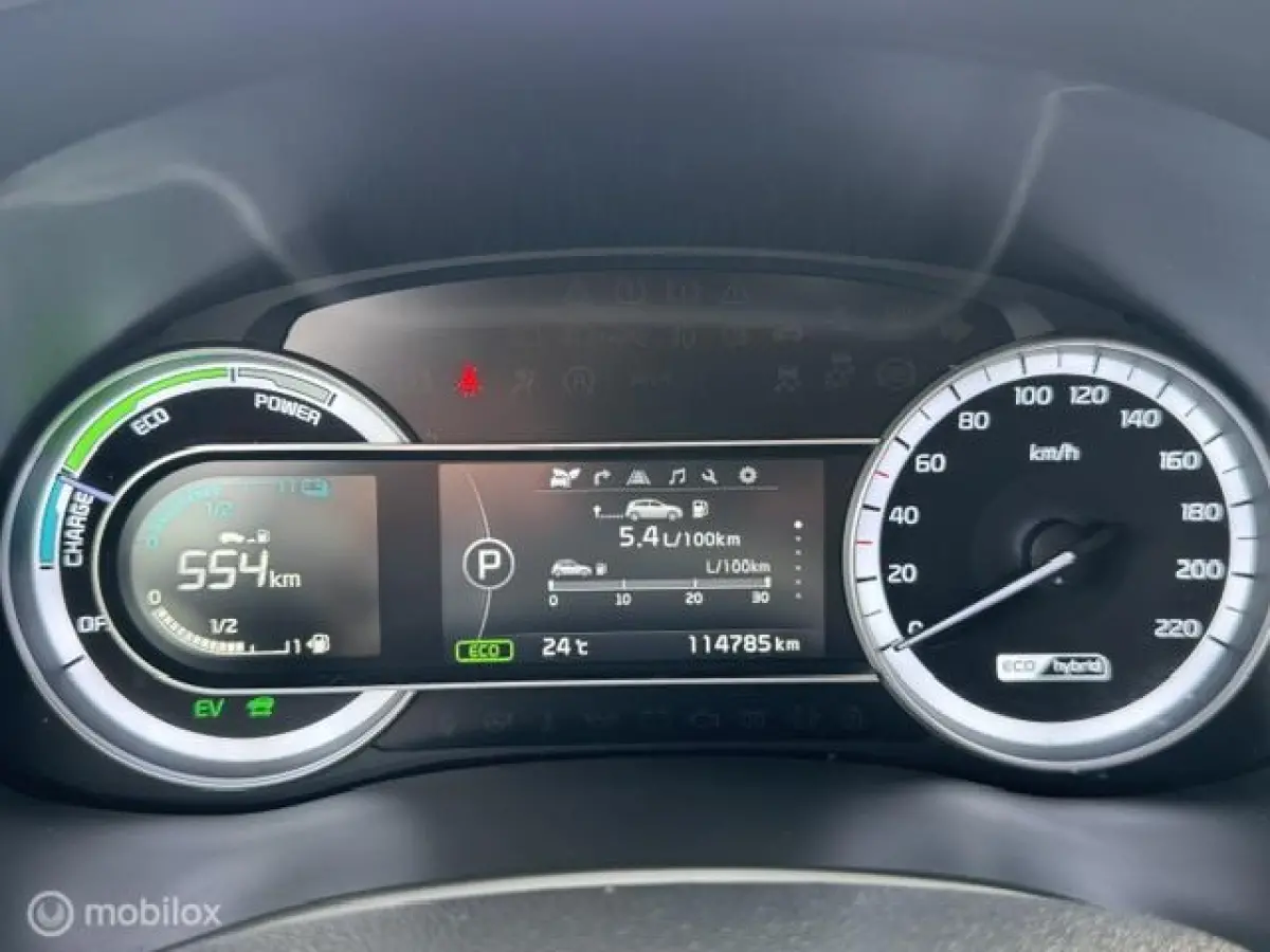 1.6 GDi Hybrid DynamicLine Trekhaak , Navigatie , Achteruit rij camera , Cruise controle , Climate controle , Lane assist , Dealer onderhouden met onderhoud historie