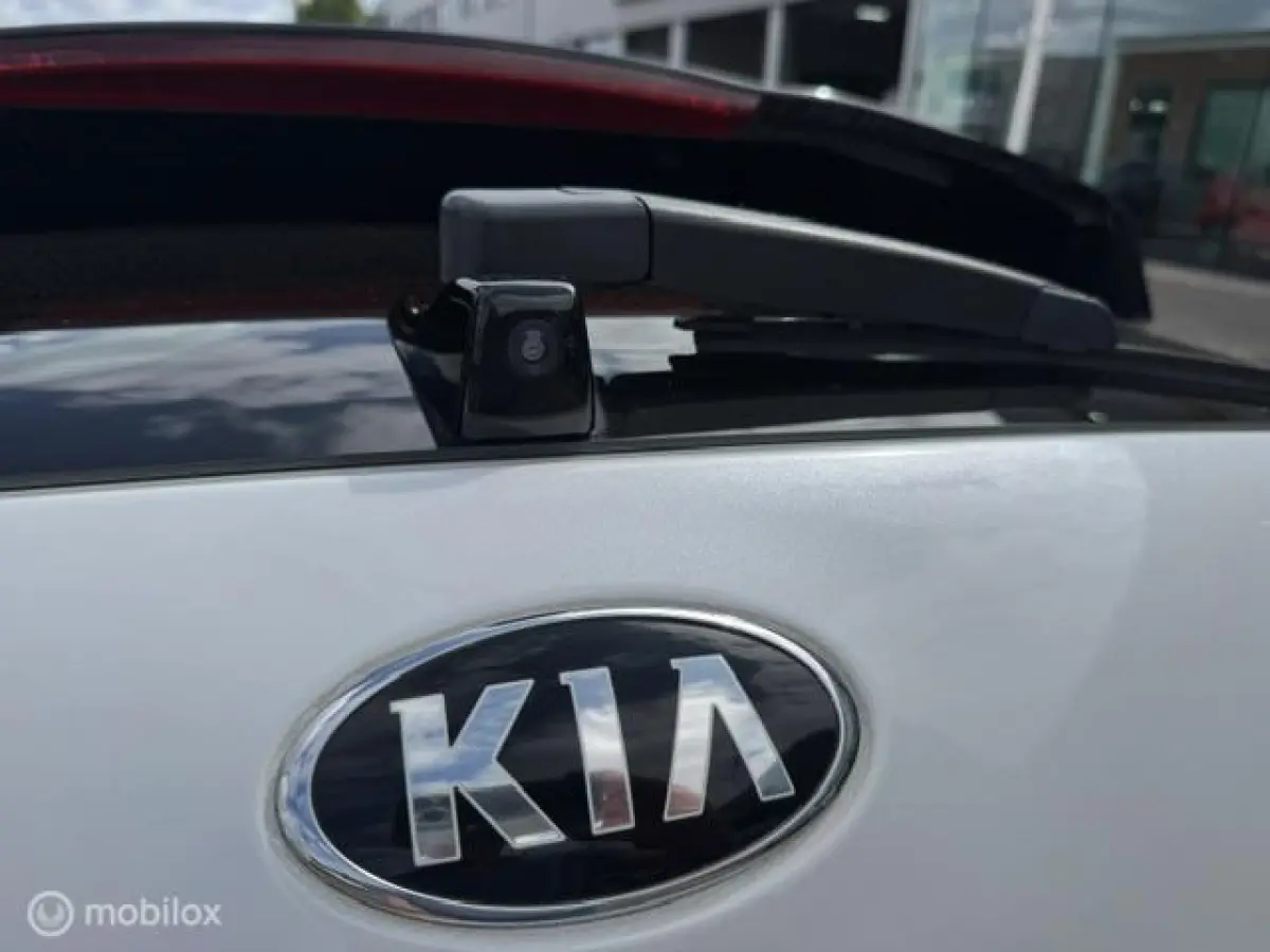 1.6 GDi Hybrid DynamicLine Trekhaak , Navigatie , Achteruit rij camera , Cruise controle , Climate controle , Lane assist , Dealer onderhouden met onderhoud historie