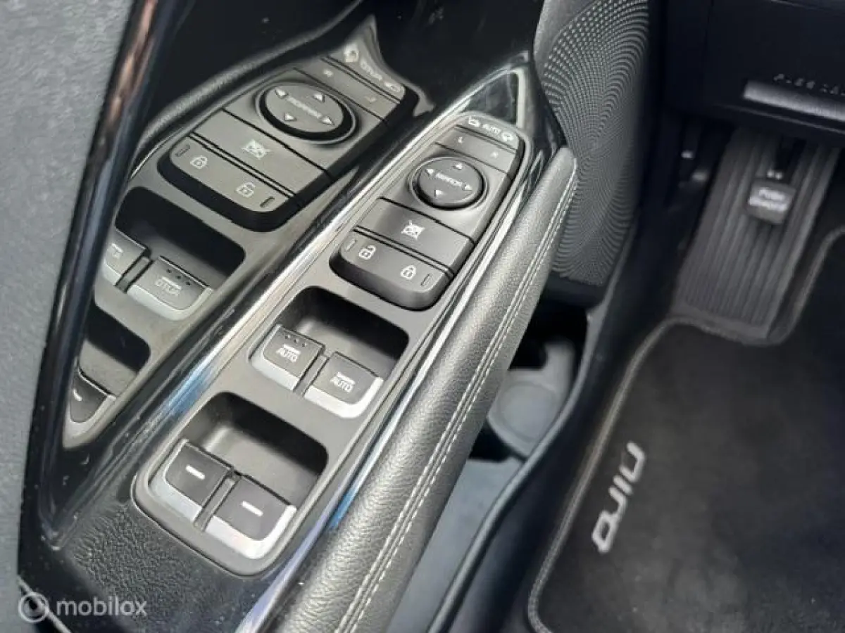 1.6 GDi Hybrid DynamicLine Trekhaak , Navigatie , Achteruit rij camera , Cruise controle , Climate controle , Lane assist , Dealer onderhouden met onderhoud historie