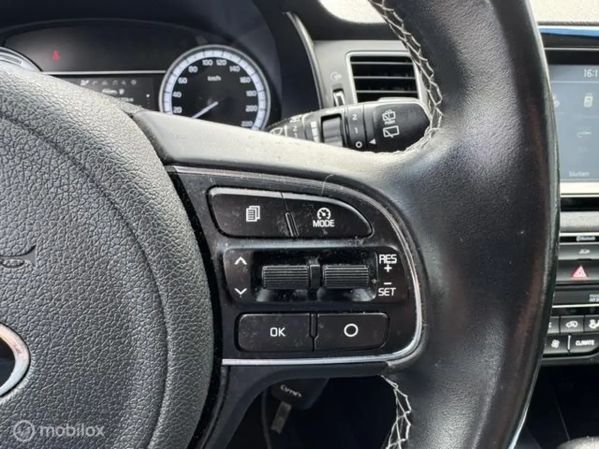 1.6 GDi Hybrid DynamicLine Trekhaak , Navigatie , Achteruit rij camera , Cruise controle , Climate controle , Lane assist , Dealer onderhouden met onderhoud historie