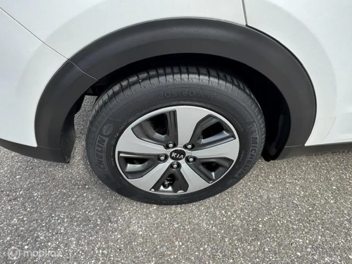 1.6 GDi Hybrid DynamicLine Trekhaak , Navigatie , Achteruit rij camera , Cruise controle , Climate controle , Lane assist , Dealer onderhouden met onderhoud historie