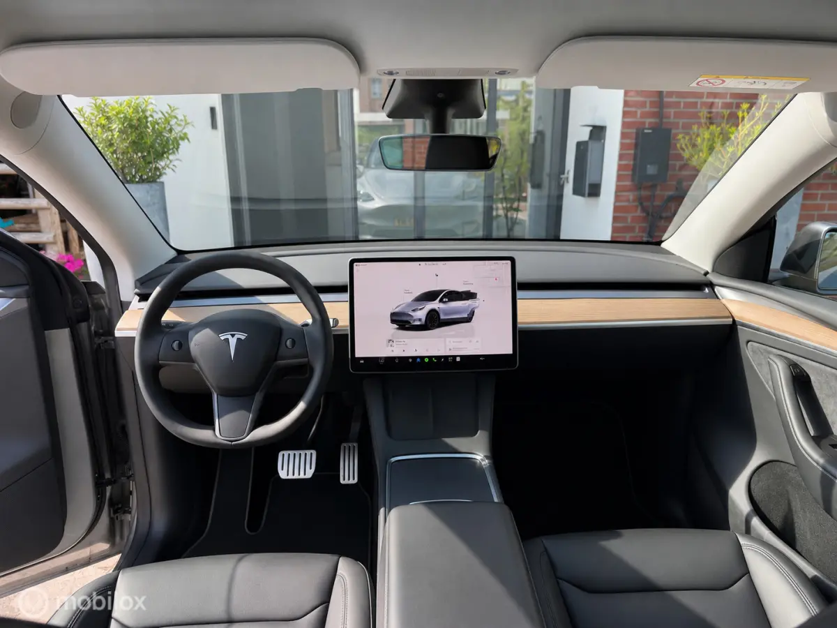 Performance 2023 AWD 75 kWh