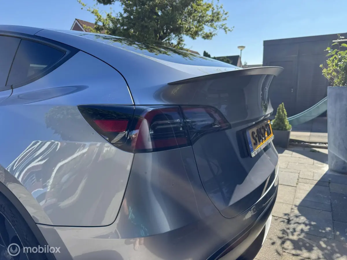 Performance 2023 AWD 75 kWh