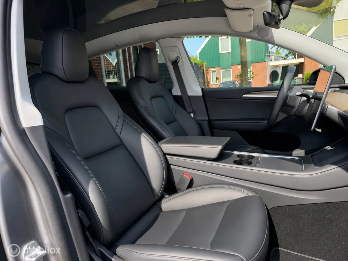 Performance 2023 AWD 75 kWh