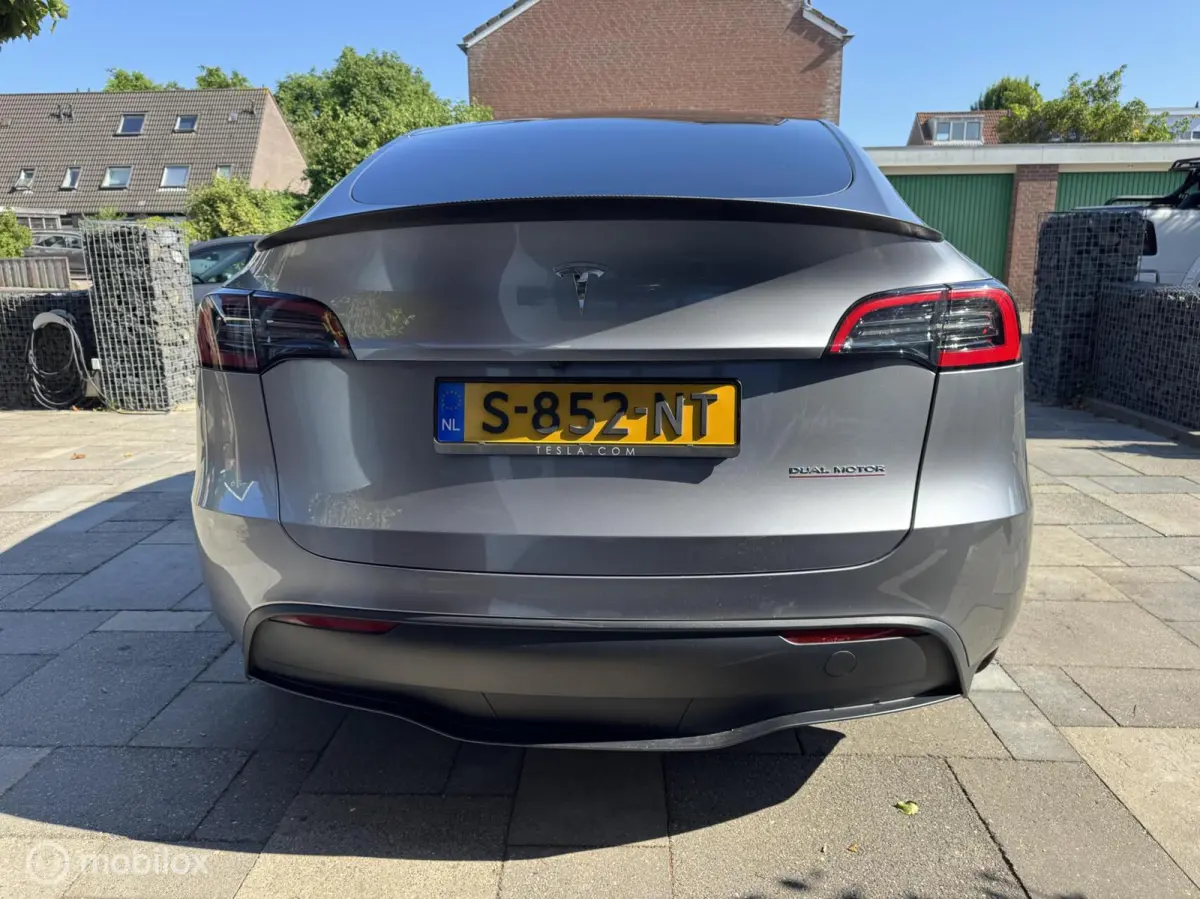 Performance 2023 AWD 75 kWh