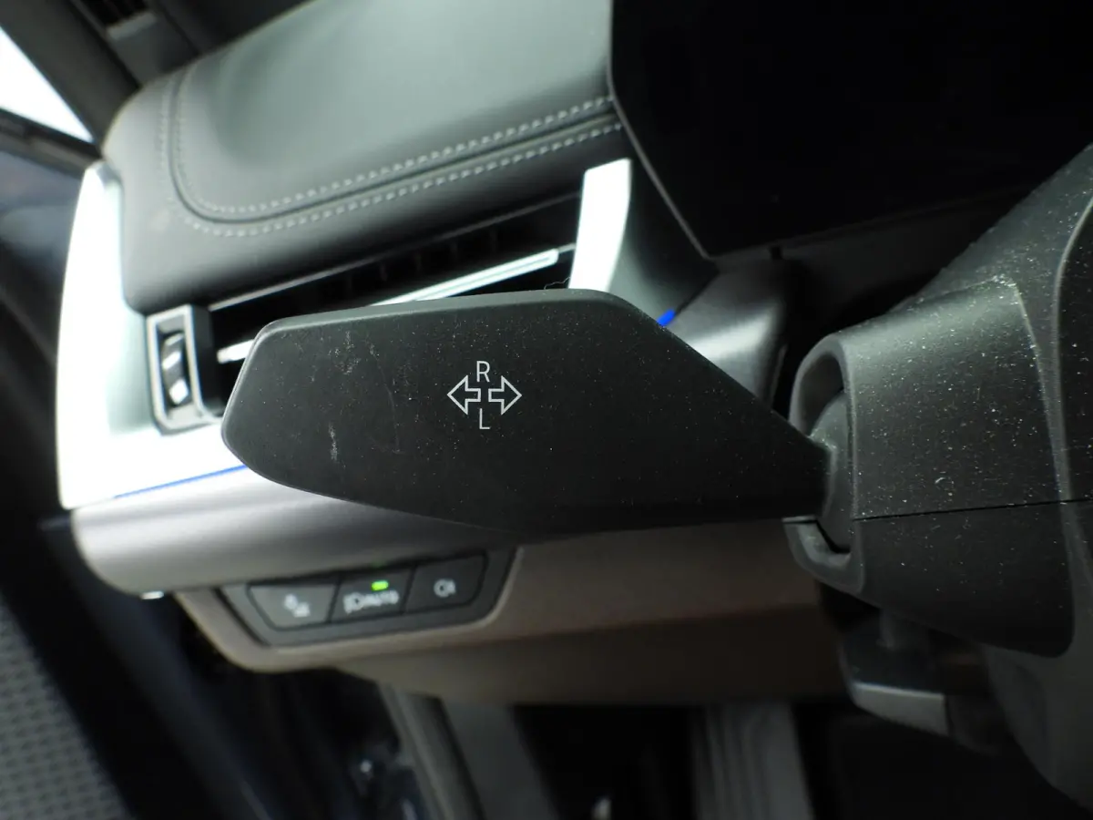 sDrive18i | M-Sportpakket | LED | Leder | HUD | Panoramadak | Elektr. zetels | Stoelverwarming | DAB | Harman-kardon sound | Alu 19 inch