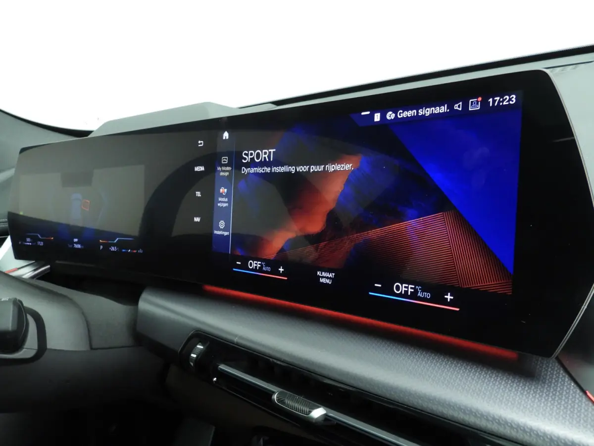 sDrive18i | M-Sportpakket | LED | Leder | HUD | Panoramadak | Elektr. zetels | Stoelverwarming | DAB | Harman-kardon sound | Alu 19 inch