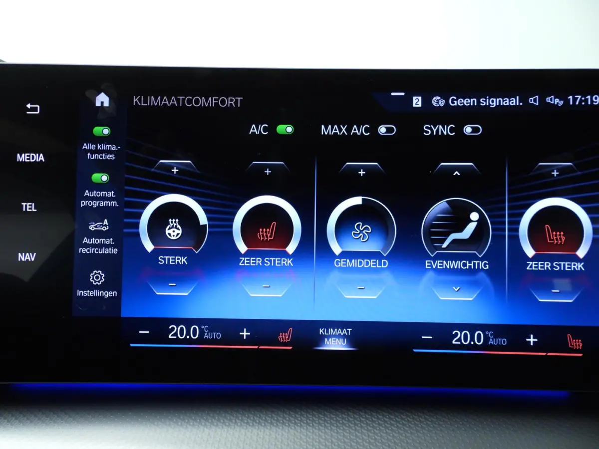 sDrive18i | M-Sportpakket | LED | Leder | HUD | Panoramadak | Elektr. zetels | Stoelverwarming | DAB | Harman-kardon sound | Alu 19 inch