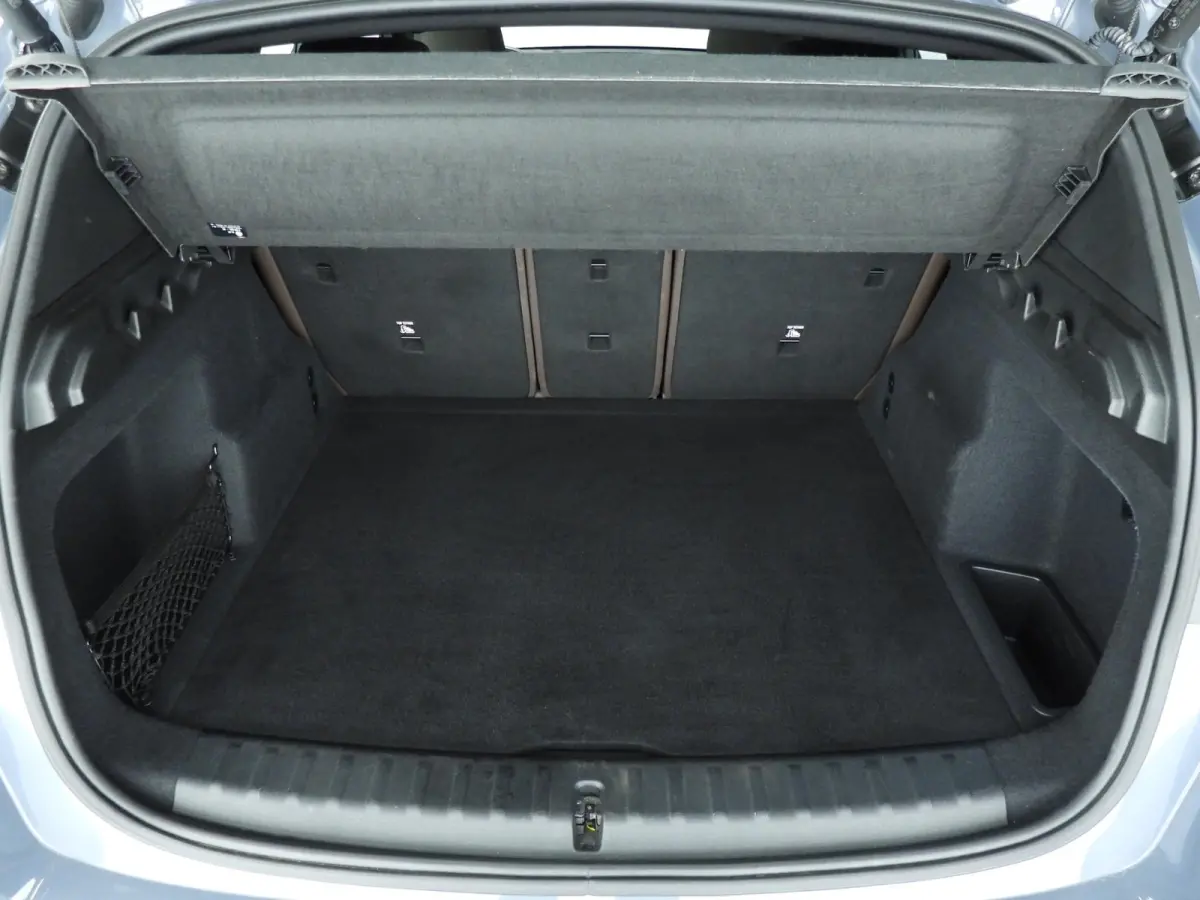 sDrive18i | M-Sportpakket | LED | Leder | HUD | Panoramadak | Elektr. zetels | Stoelverwarming | DAB | Harman-kardon sound | Alu 19 inch